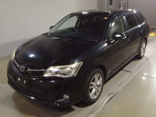 Toyota Corolla Fielder Лот № 31003 2013