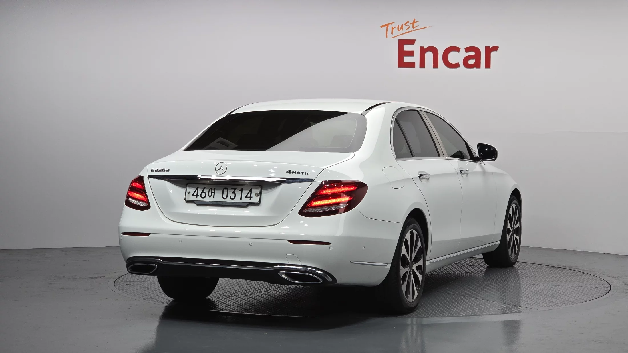 Mercedes-Benz E-Класс 2016