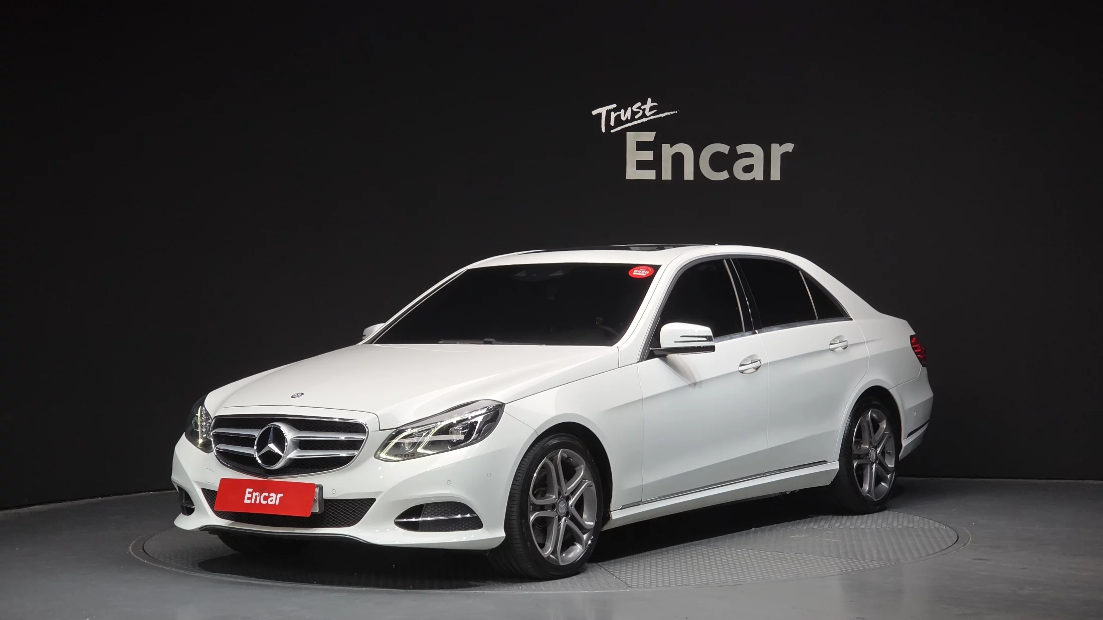Mercedes-Benz E-Класс 2015