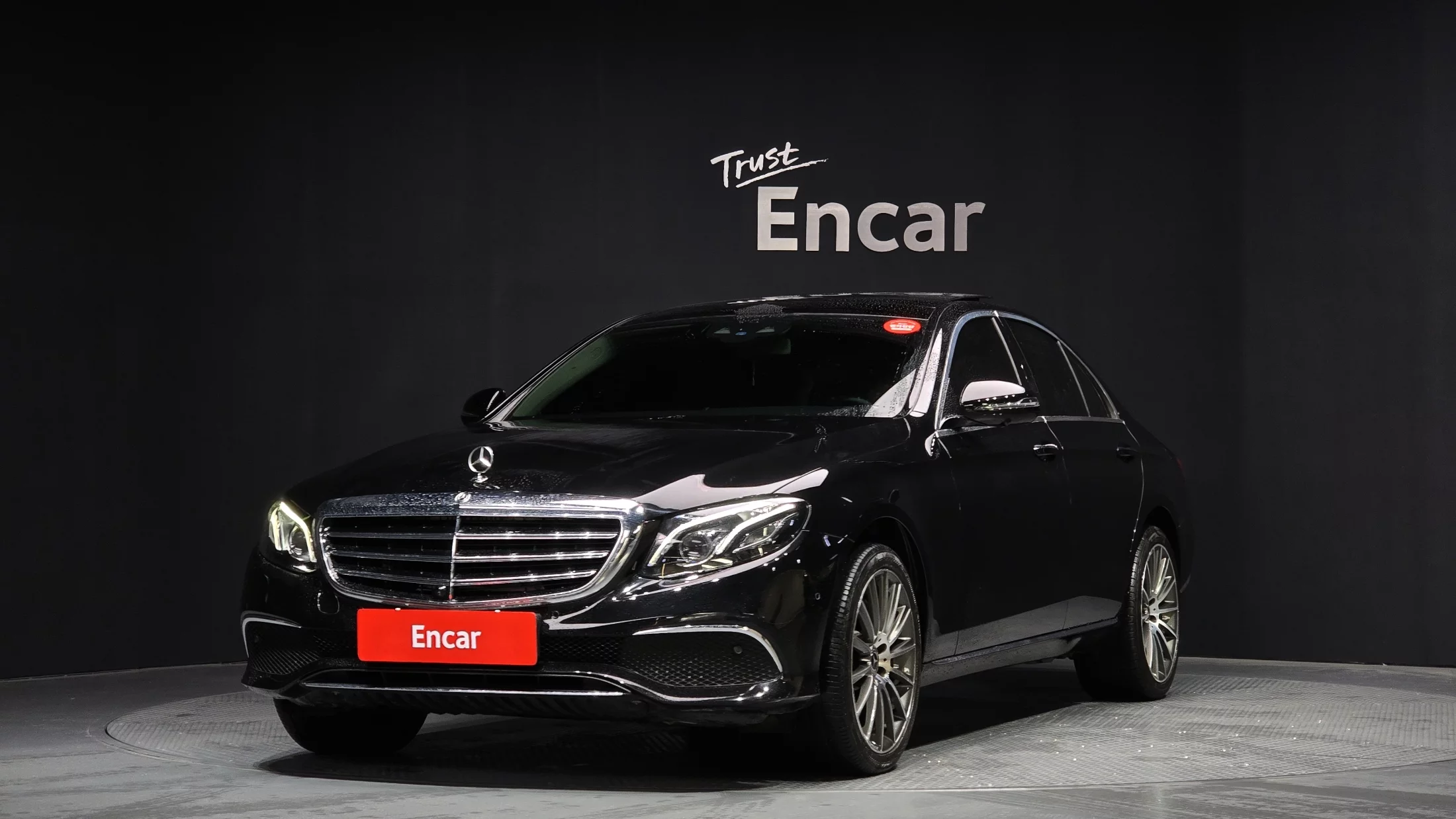 Mercedes-Benz E-Класс 2019