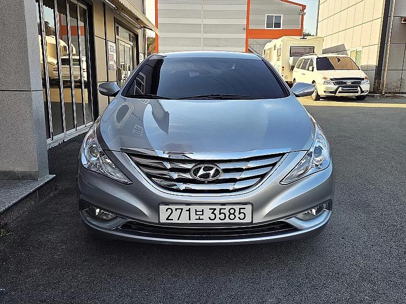 Hyundai Sonata 2010