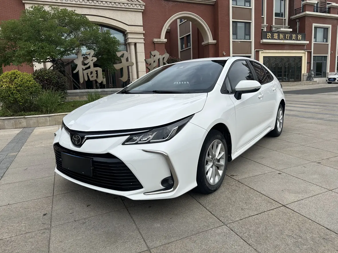 Toyota Corolla XII (E210)