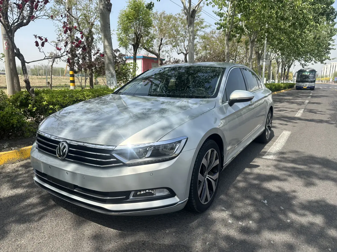 Volkswagen Magotan B8