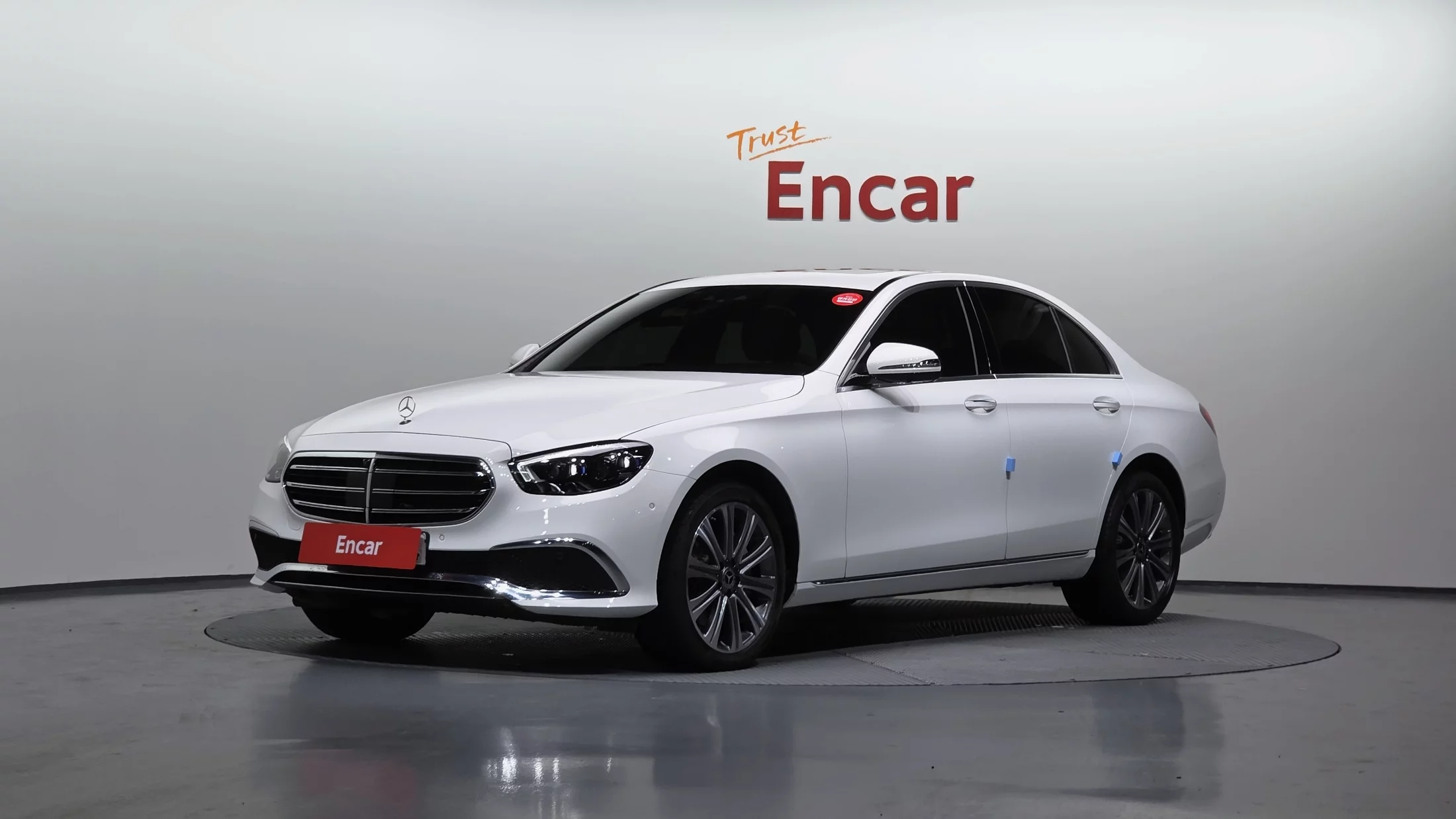 Mercedes-Benz E-Класс 2022