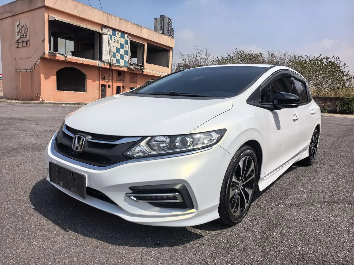 Honda e