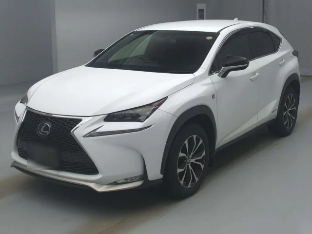 Lexus NX I