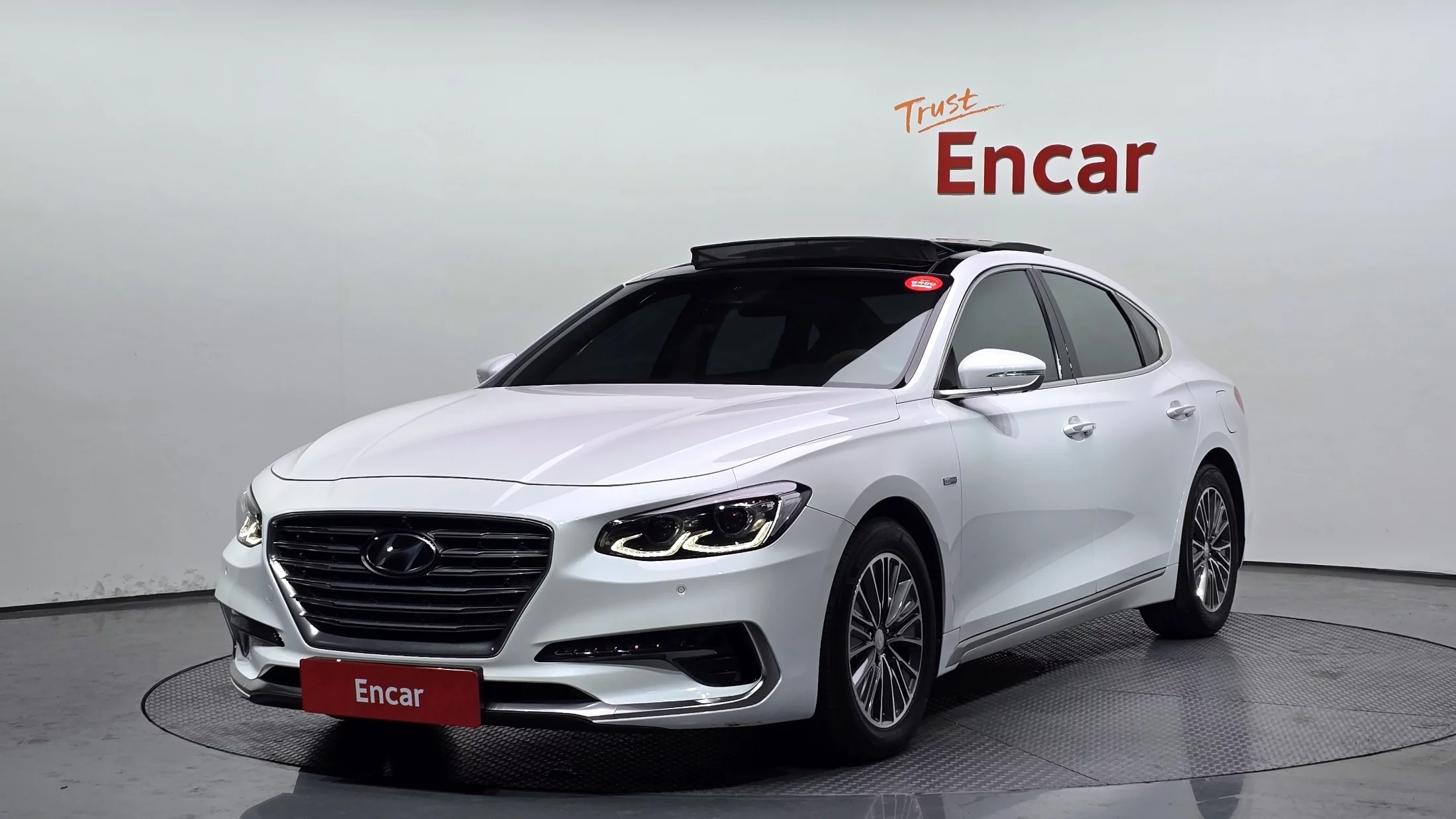 Hyundai Grandeur Exclusive Special, Гибрид 2018
