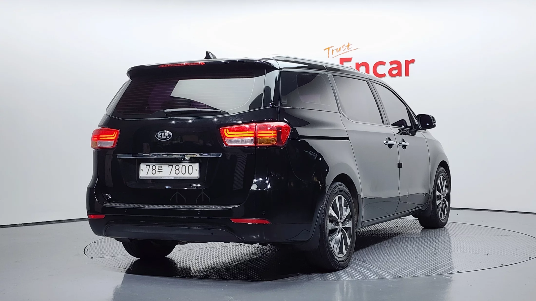 Kia Carnival 2015
