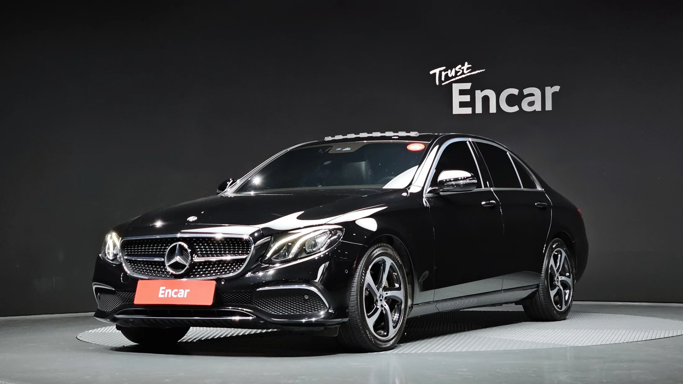 Mercedes-Benz E-Класс 2019