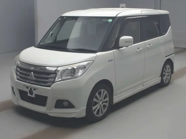 Mitsubishi Delica V