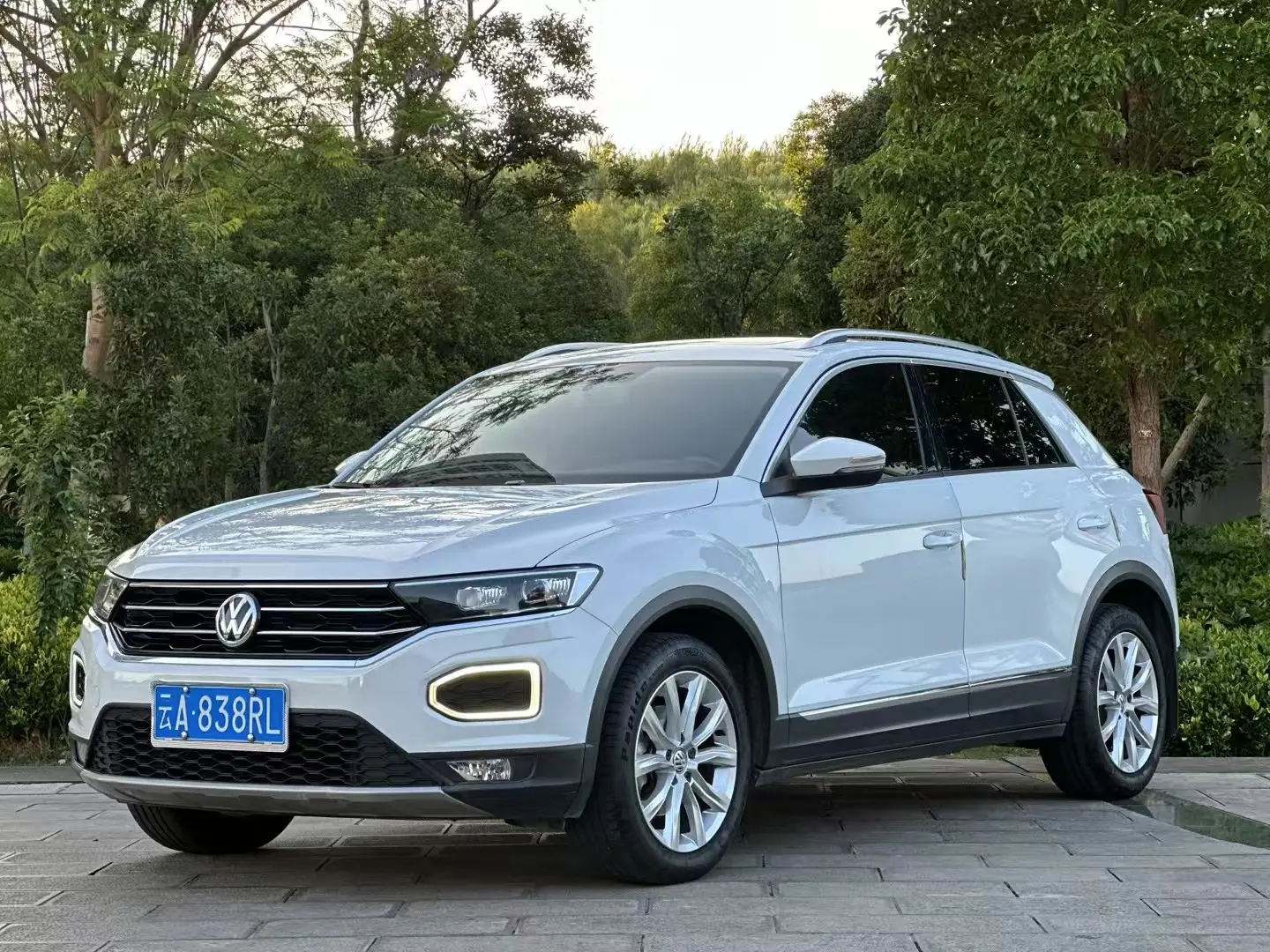 Volkswagen T-Roc I