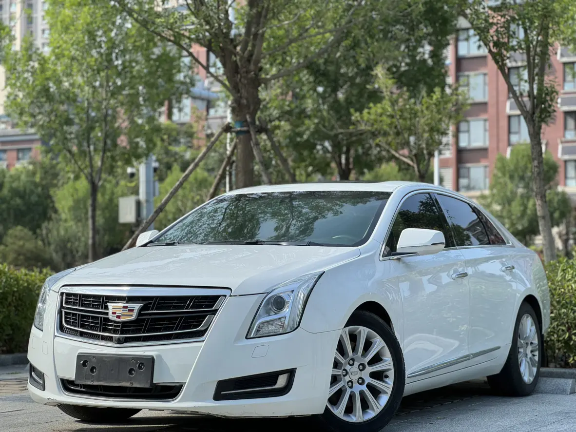 Cadillac XTS I
