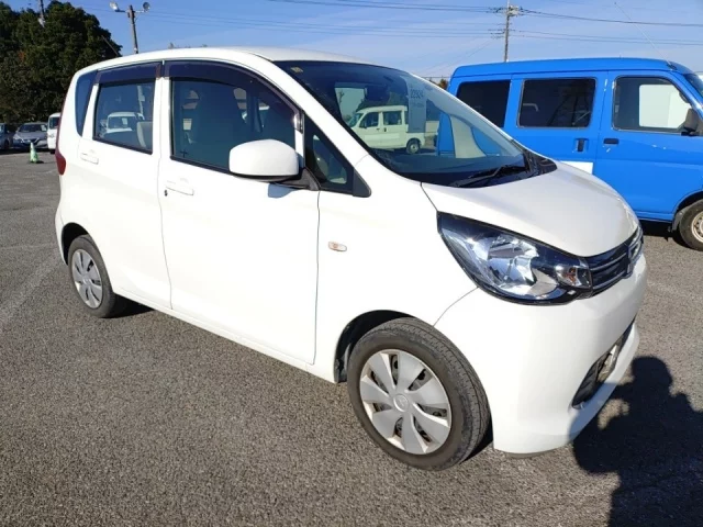 Mitsubishi eK Wagon III