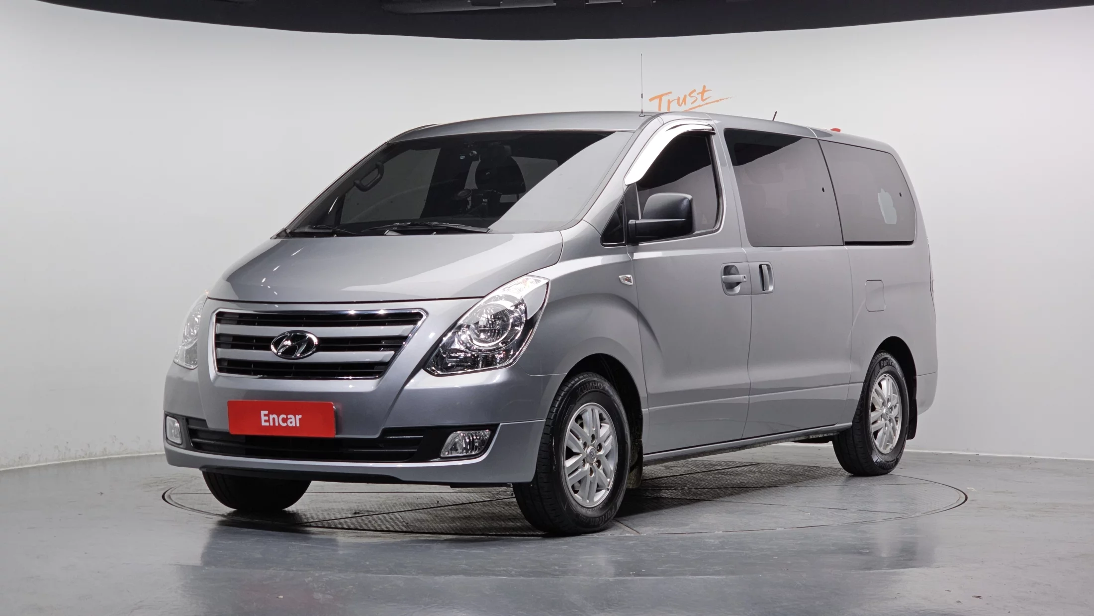 Hyundai Starex 12-Seater Wagon Smart 2016