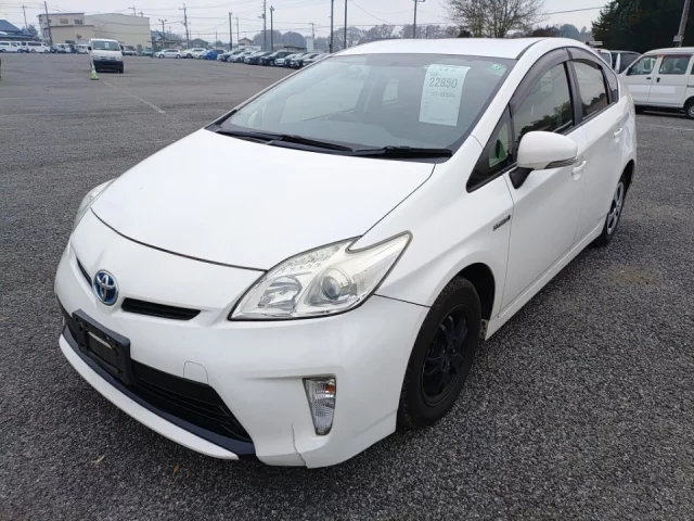 Toyota Prius Лот № 22850 2013