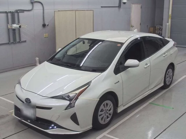 Toyota Prius Лот № 30711 2015