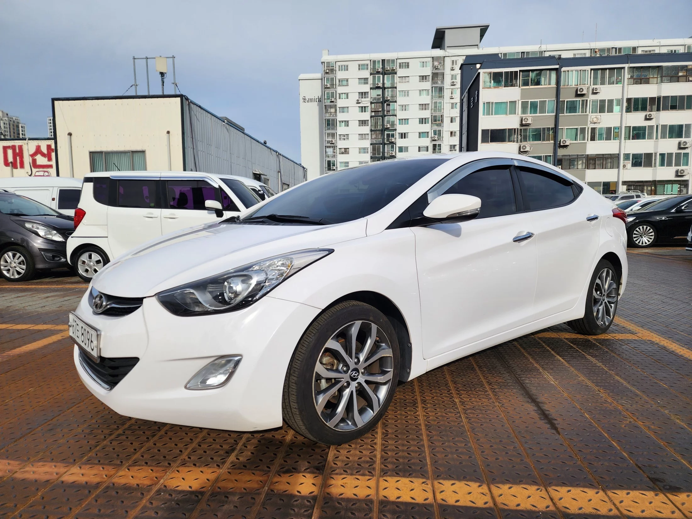Hyundai Avante 2013