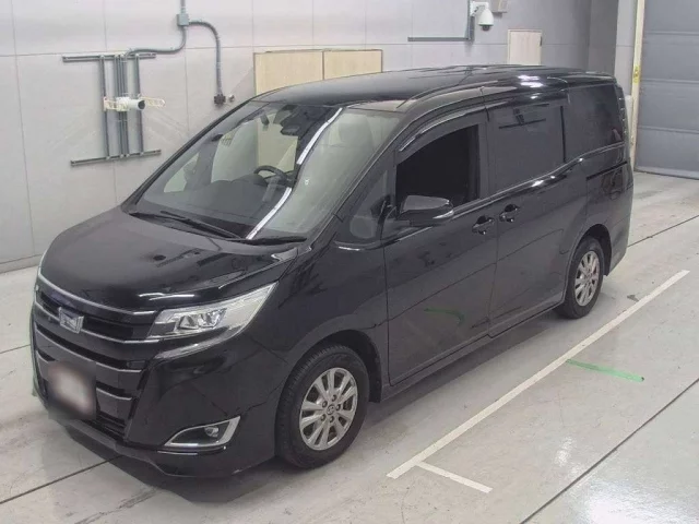 Toyota Noah III (R80) Рестайлинг
