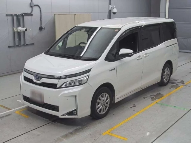 Toyota Voxy III (R80) Рестайлинг