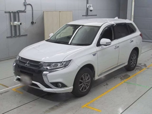 Mitsubishi Outlander III Рестайлинг