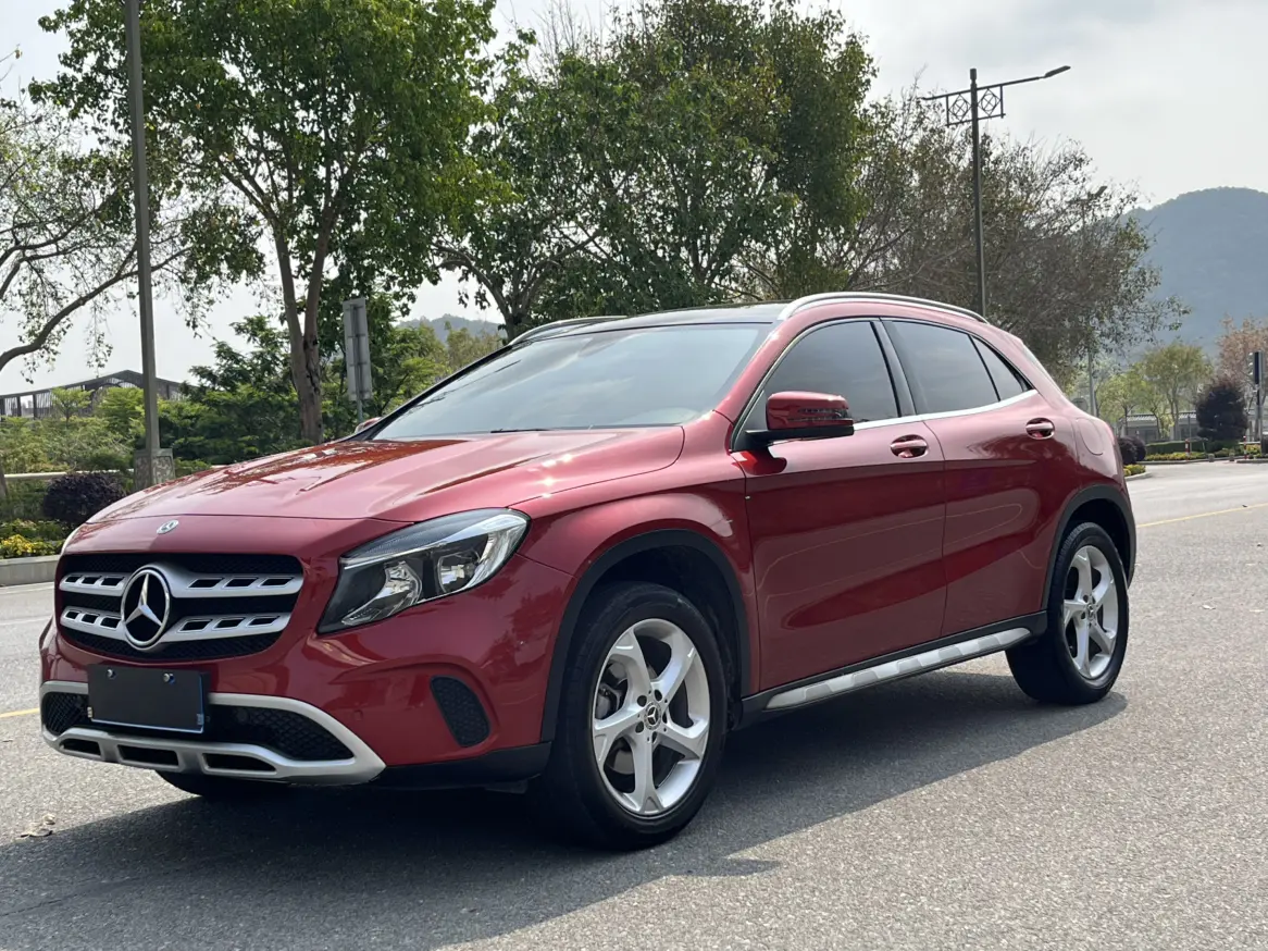 Mercedes-Benz GLA I (X156) Рестайлинг