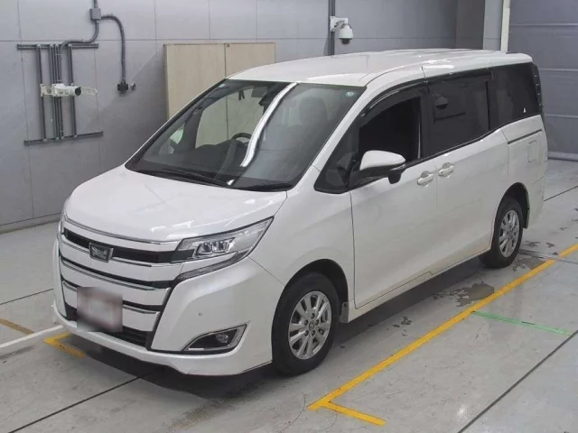 Toyota Noah III (R80) Рестайлинг