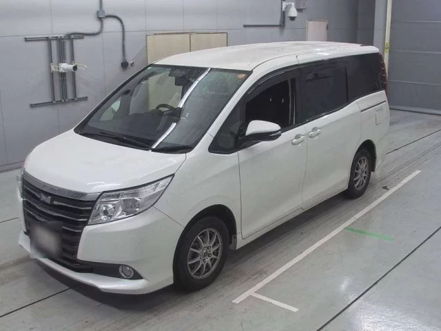 Toyota Noah III (R80)