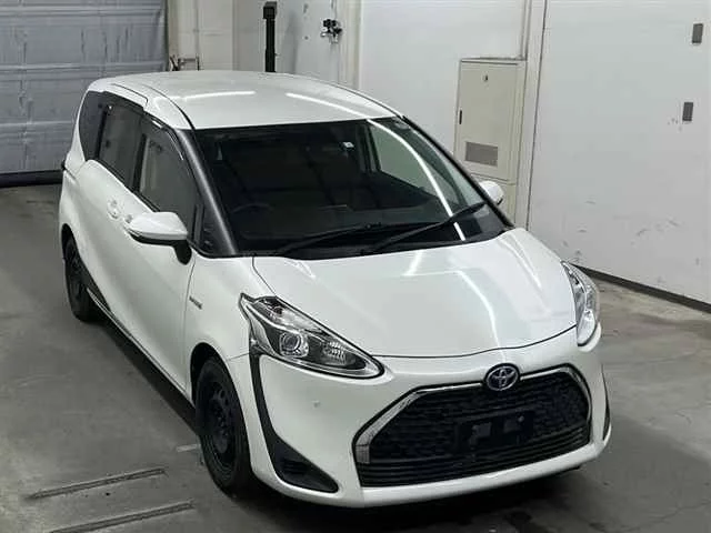 Toyota Sienta II Рестайлинг