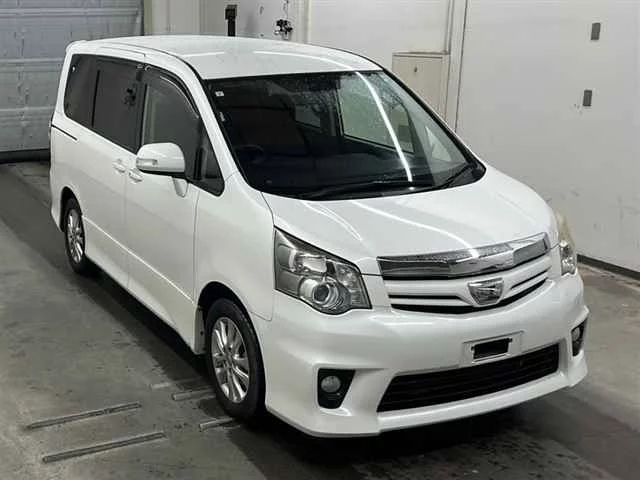 Toyota Noah II (R70)