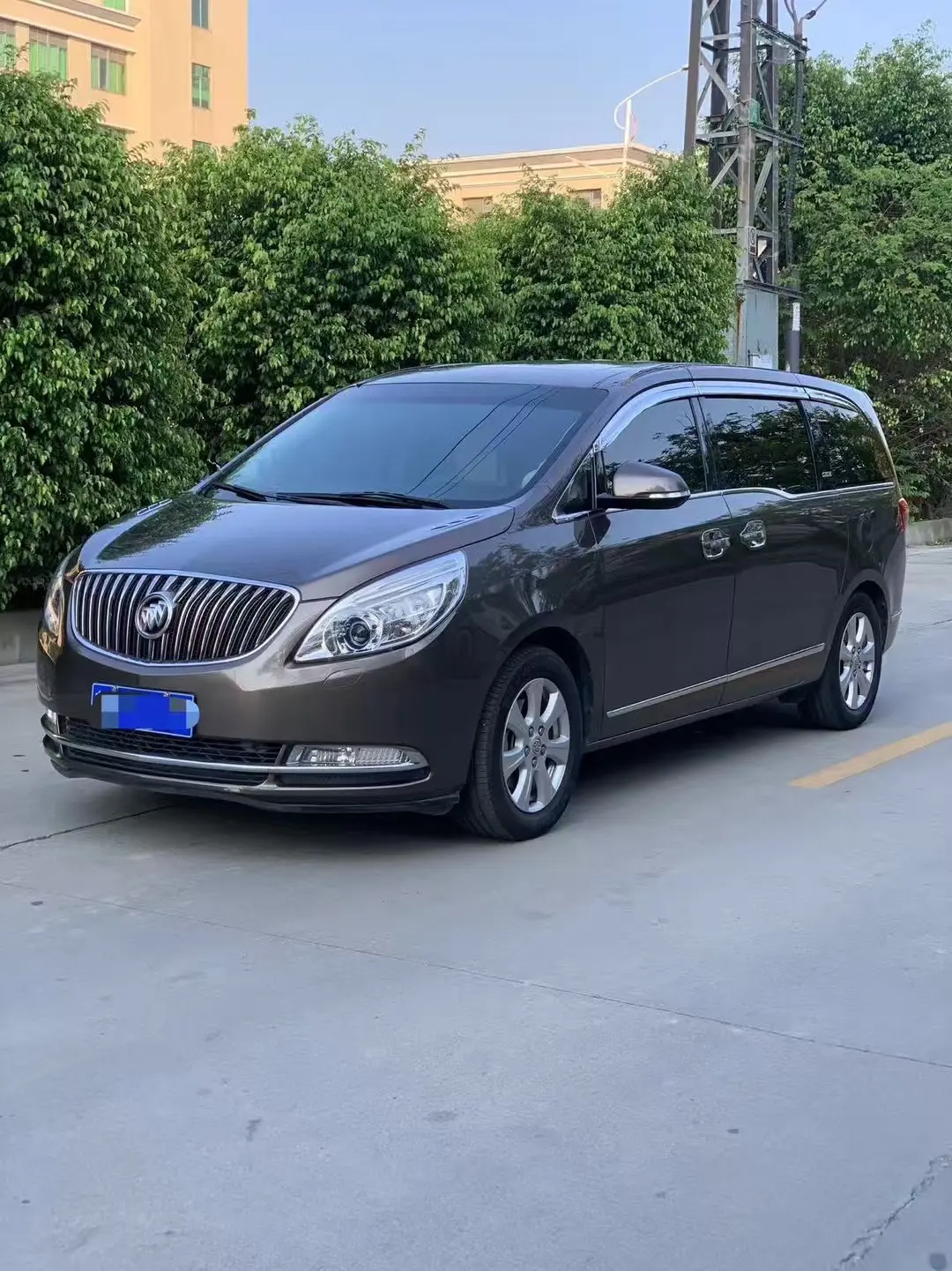 Buick GL8 I