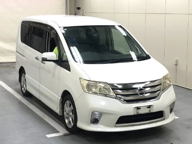 Nissan Serena IV (C26)