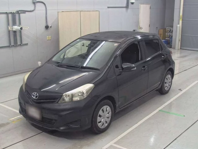 Toyota Vitz III (XP130)