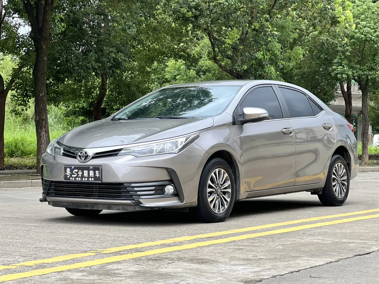 Toyota Corolla XI (E160, E170, E180) Рестайлинг 1
