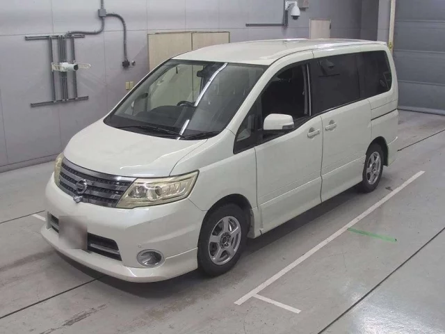 Nissan Serena IV (C26)