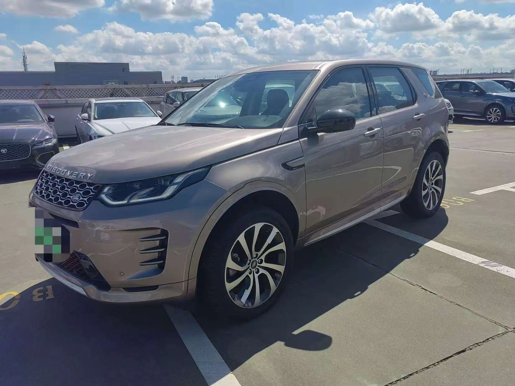 Land Rover Discovery V Рестайлинг