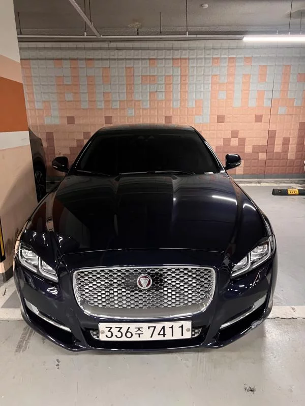 Jaguar XJ IV (X351) Рестайлинг