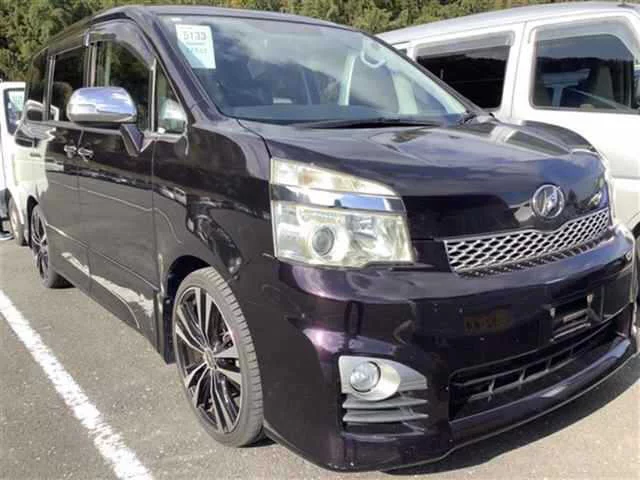 Toyota Voxy II (R70) Рестайлинг