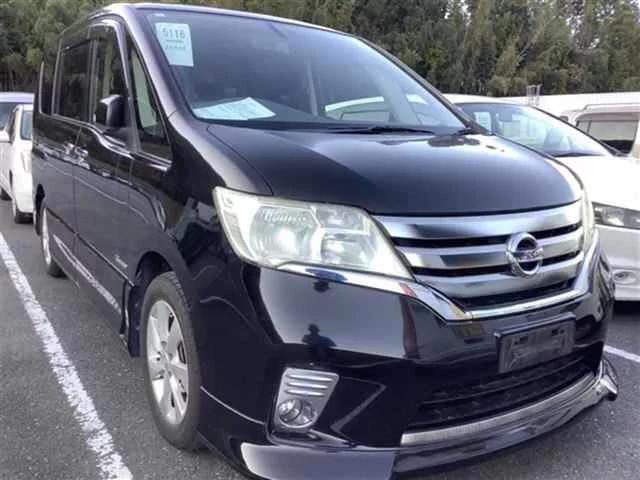 Nissan Serena IV (C26)