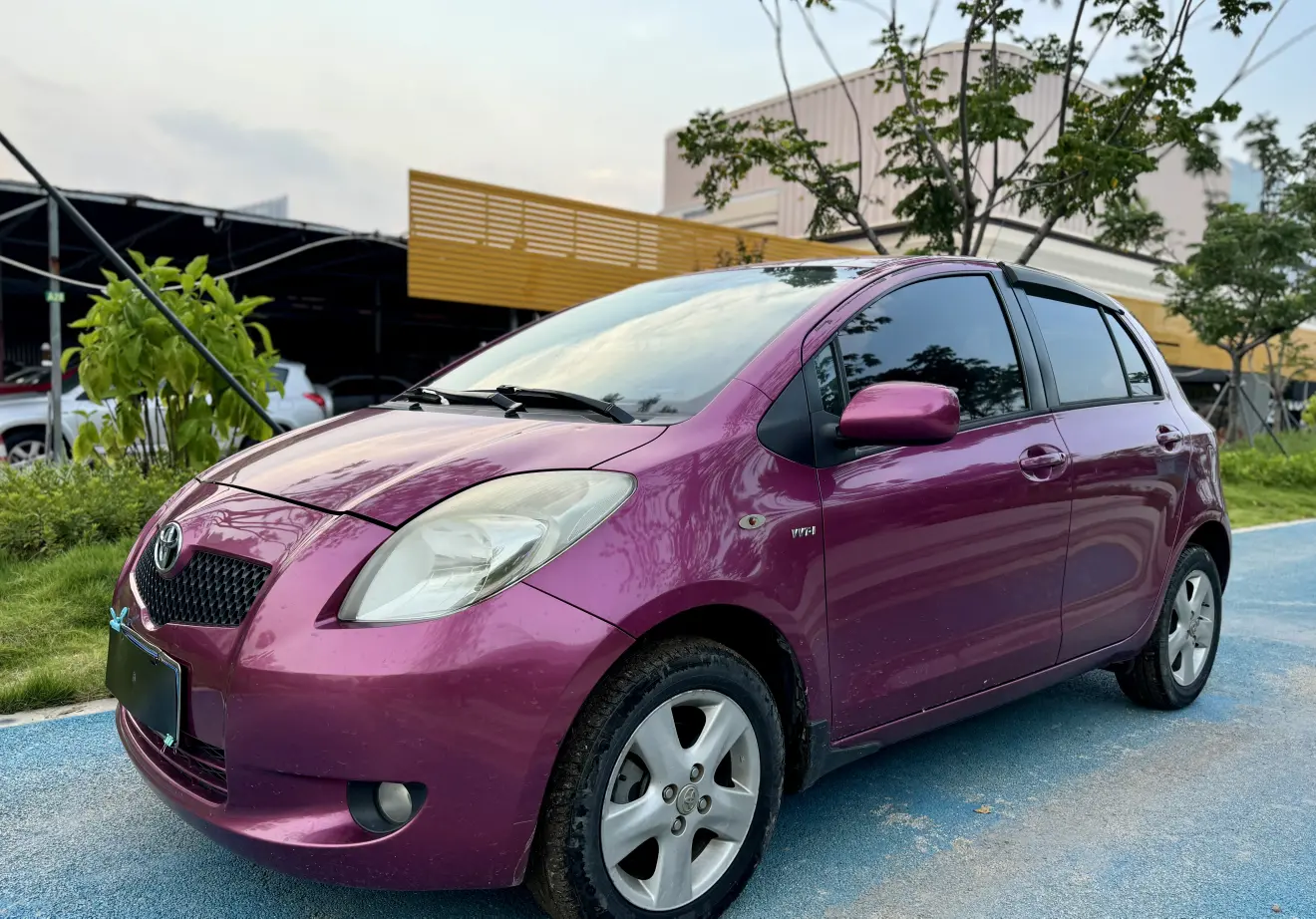 Toyota Yaris II Рестайлинг