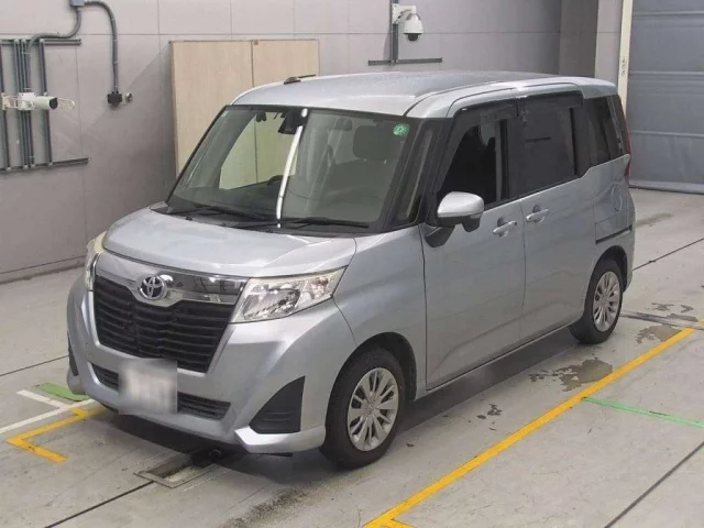 Toyota Roomy I