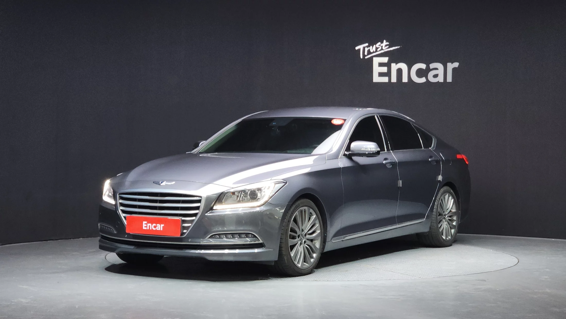 Hyundai Genesis 2016