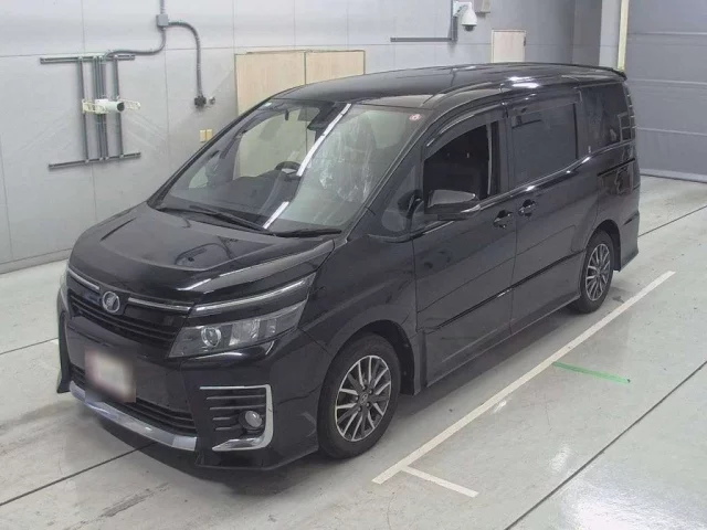 Toyota Voxy III (R80)