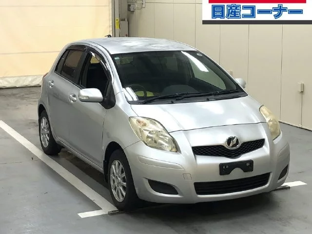 Toyota Vitz II (XP90)