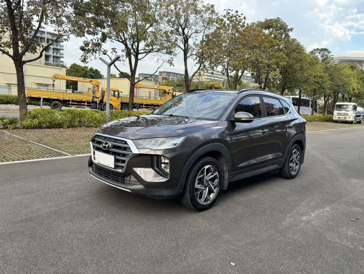 Hyundai Tucson III Рестайлинг