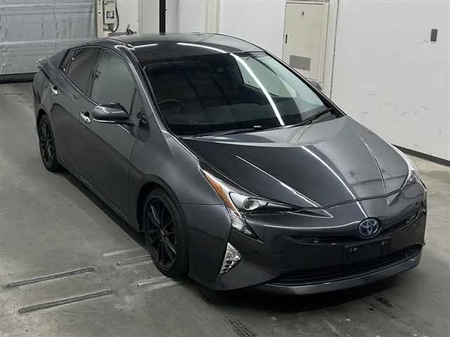Toyota Prius IV (XW50)