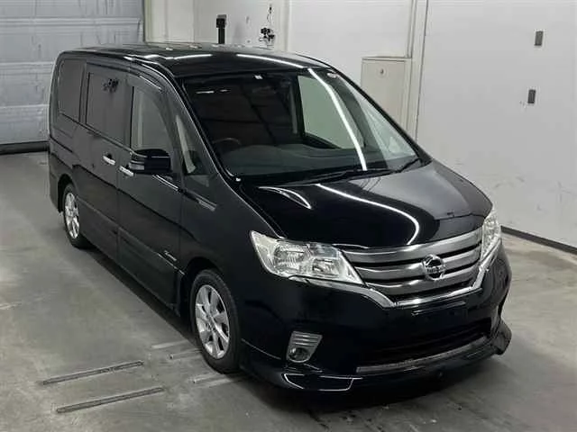 Nissan Serena IV (C26)
