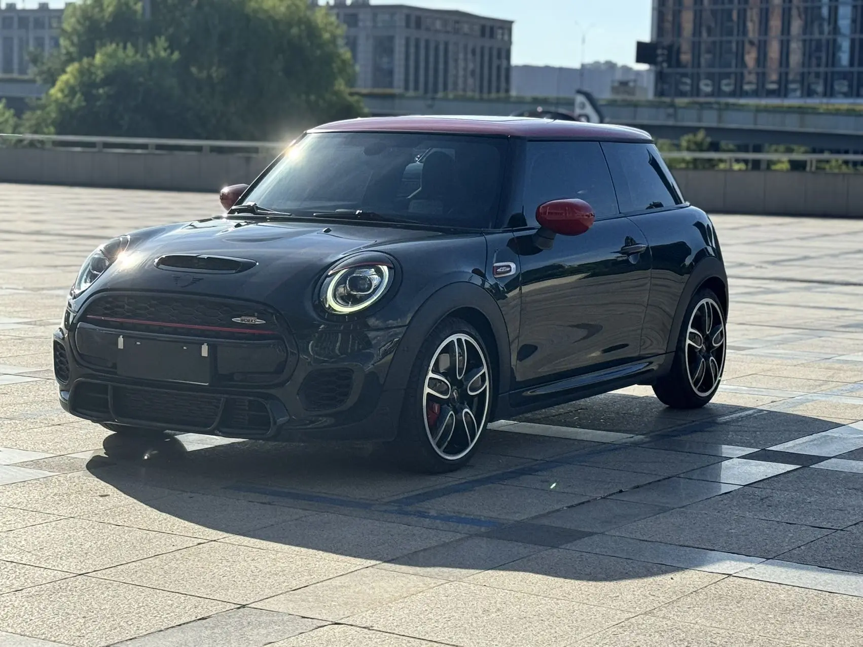 Mini