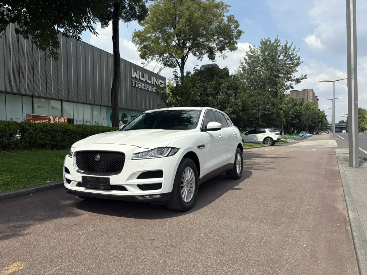 Jaguar F-Pace I