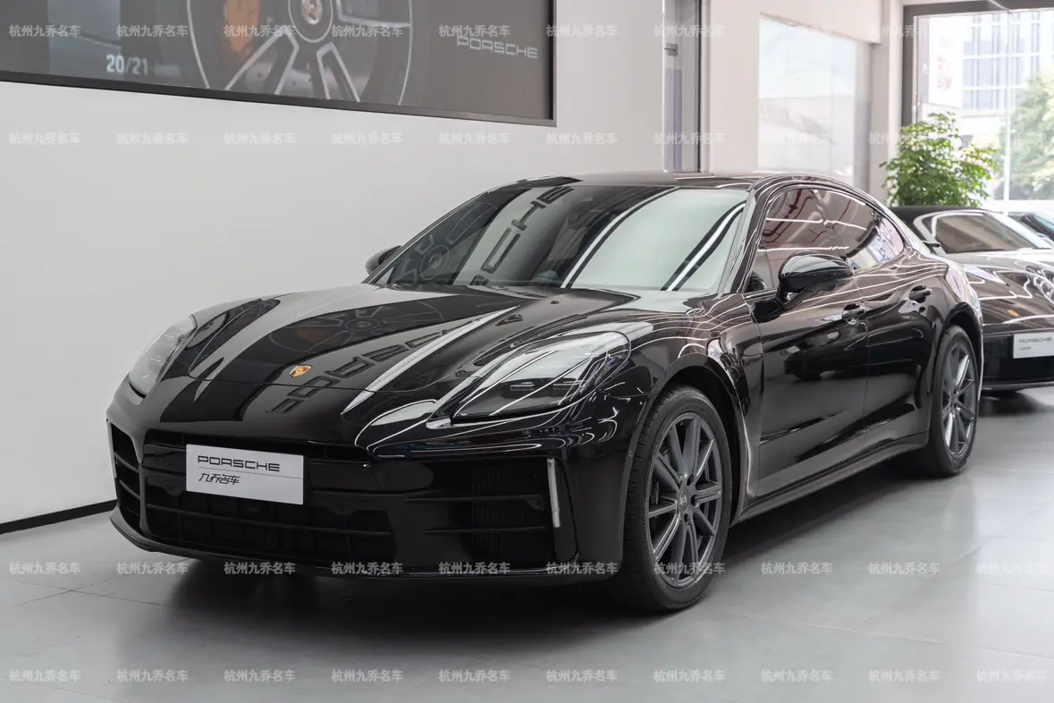 Porsche Panamera III