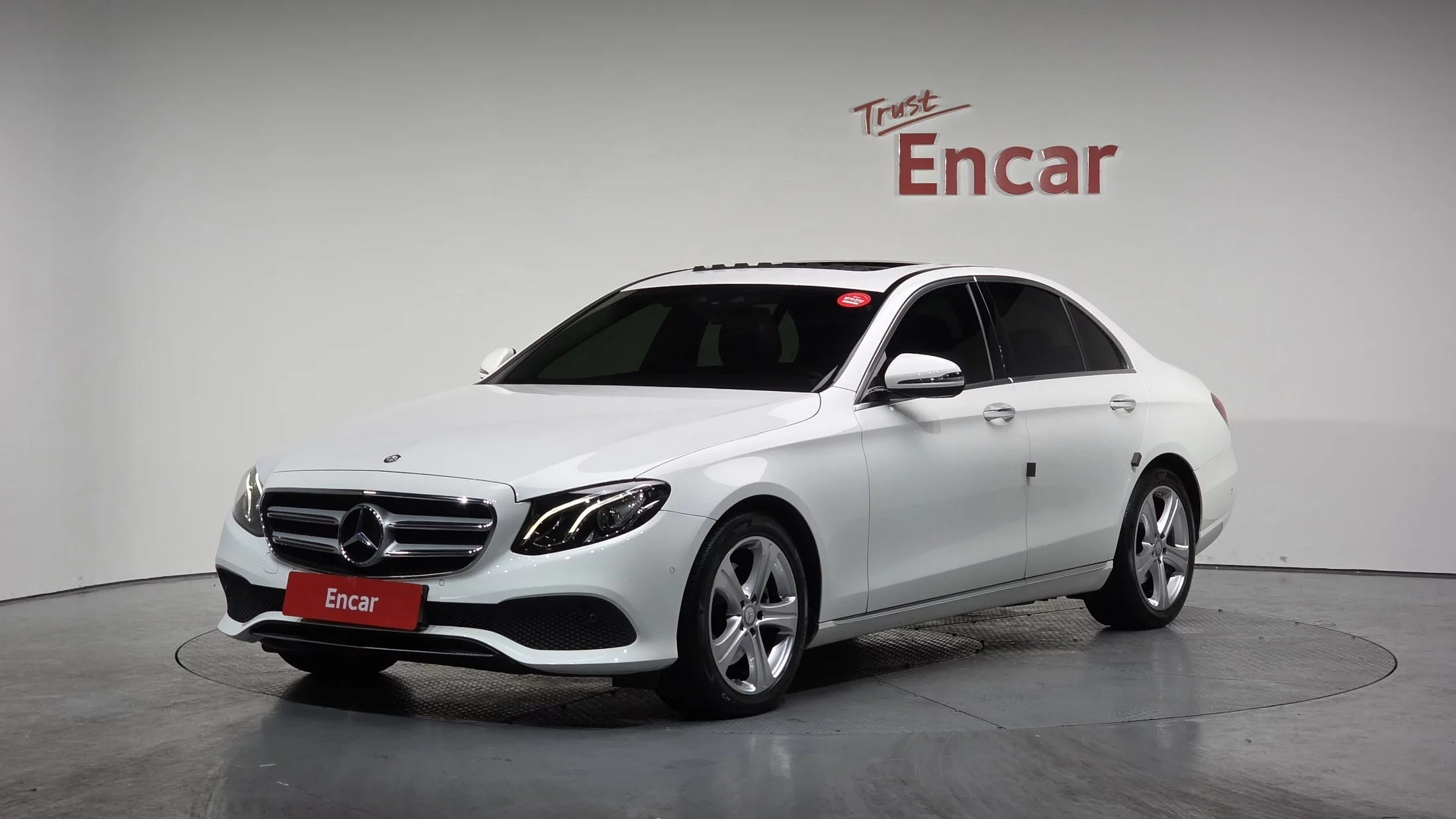 Mercedes-Benz E-Класс 2017